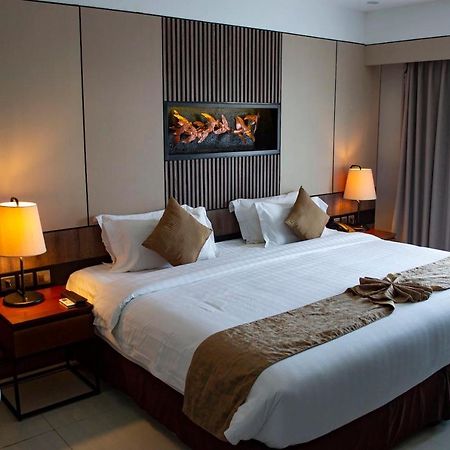 Resident Hotel Ташкент Экстерьер фото