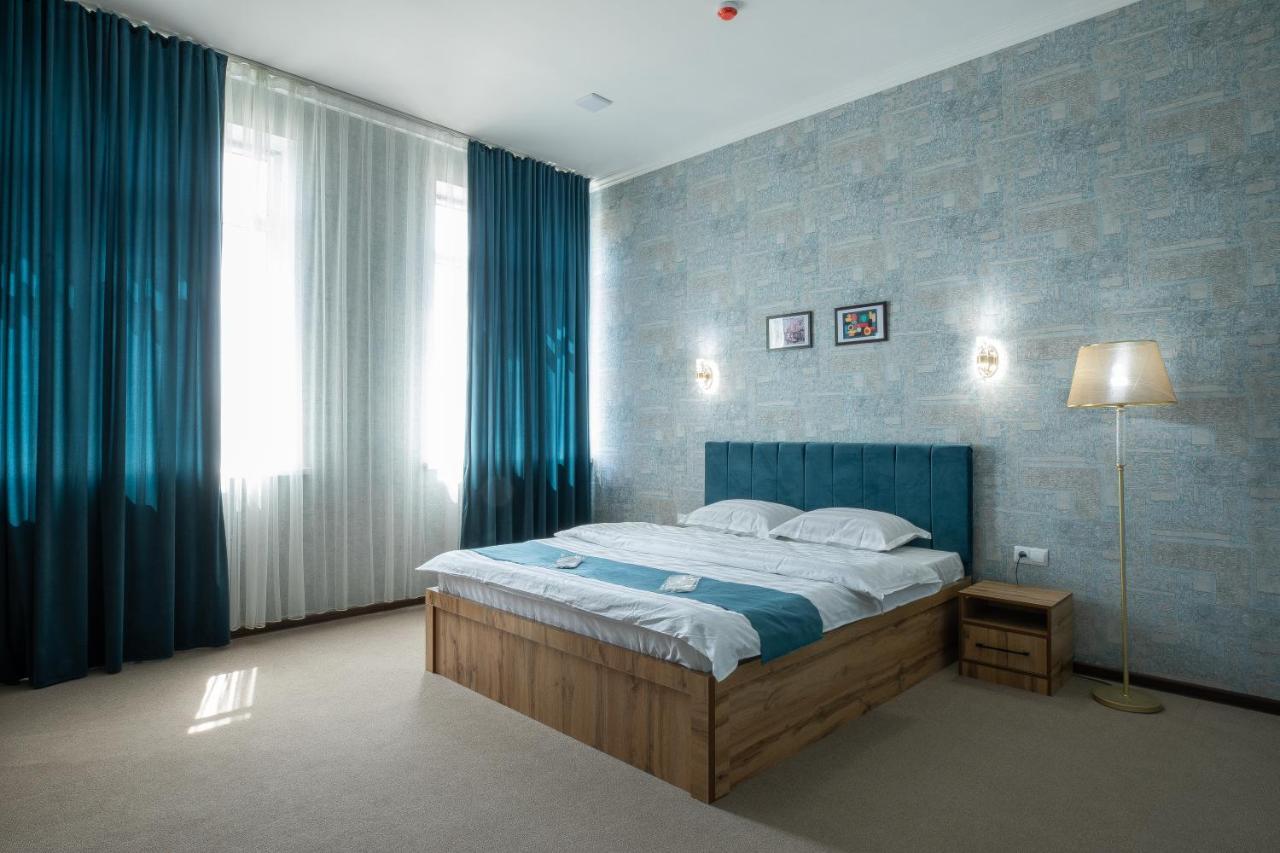 Resident Hotel Ташкент Экстерьер фото