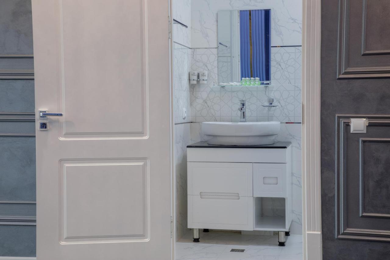 Resident Hotel Ташкент Экстерьер фото