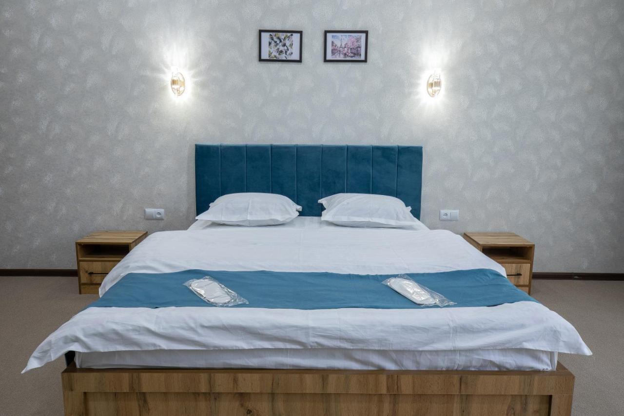 Resident Hotel Ташкент Экстерьер фото